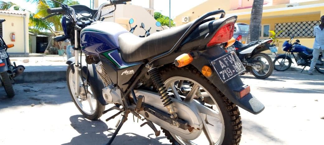 Honda CB125-D · — imagen 2