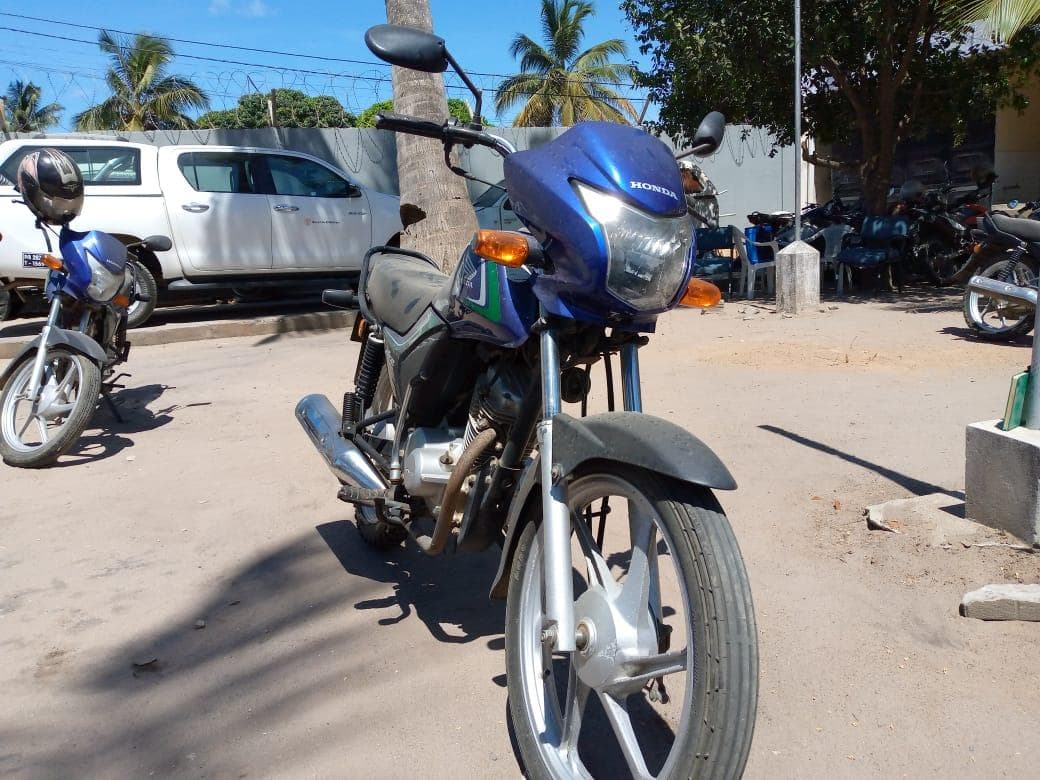Honda CB125-D ·