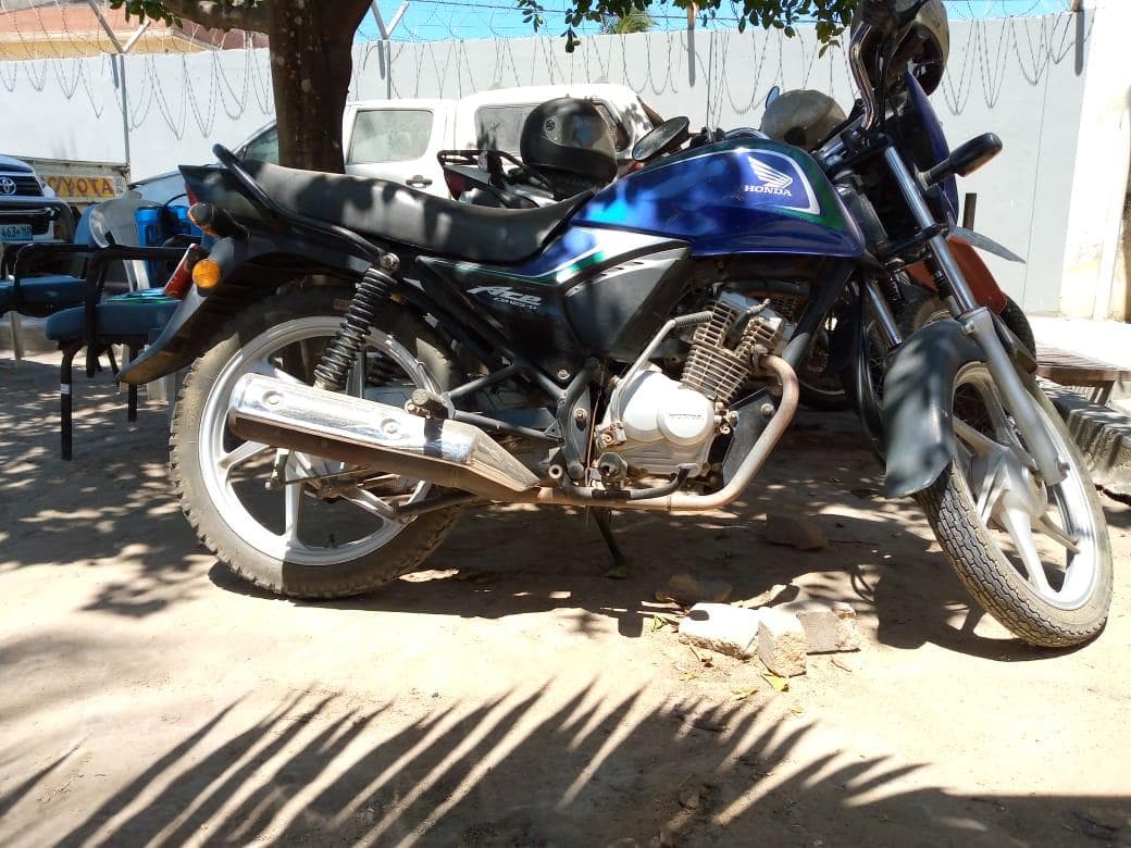 Honda CB125-D · — imagen 5