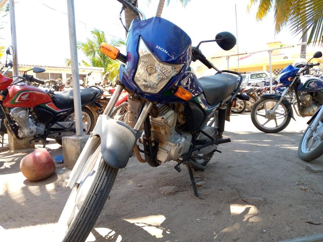Honda CB125-D ·