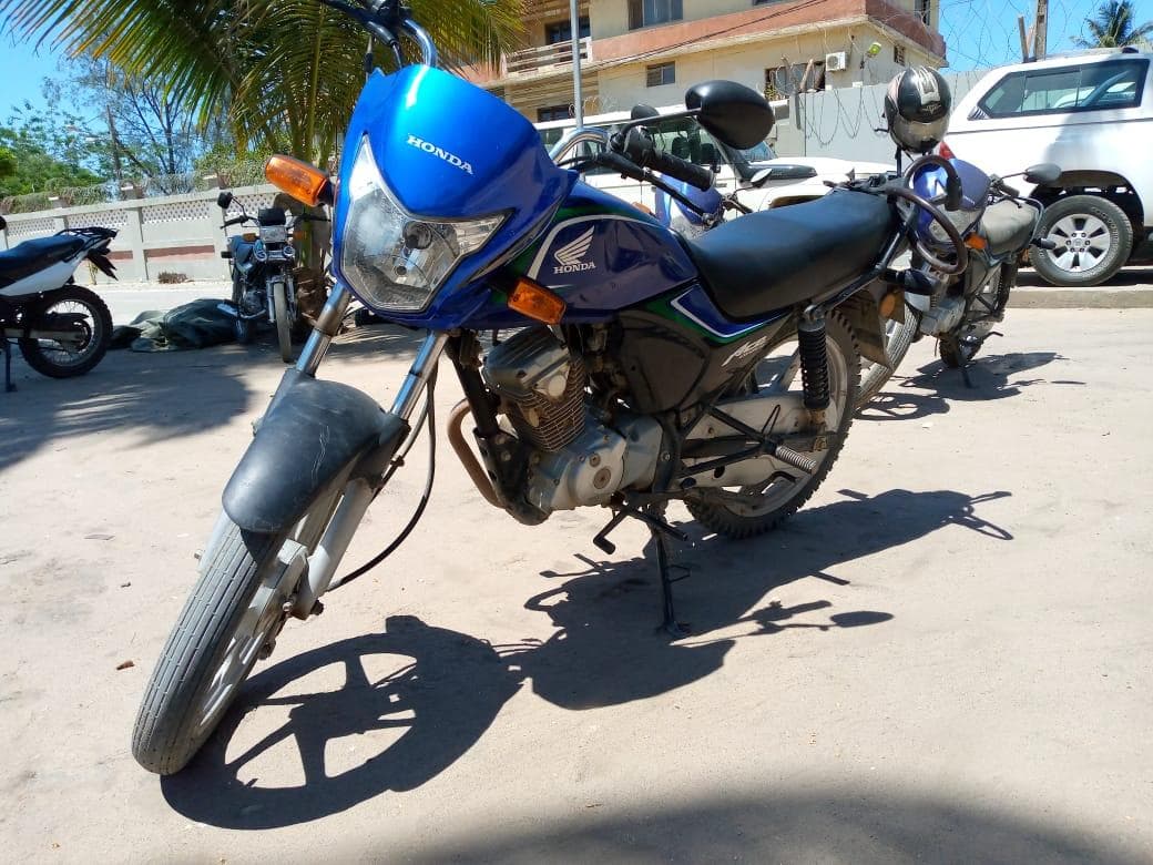 Honda CB125-D ·