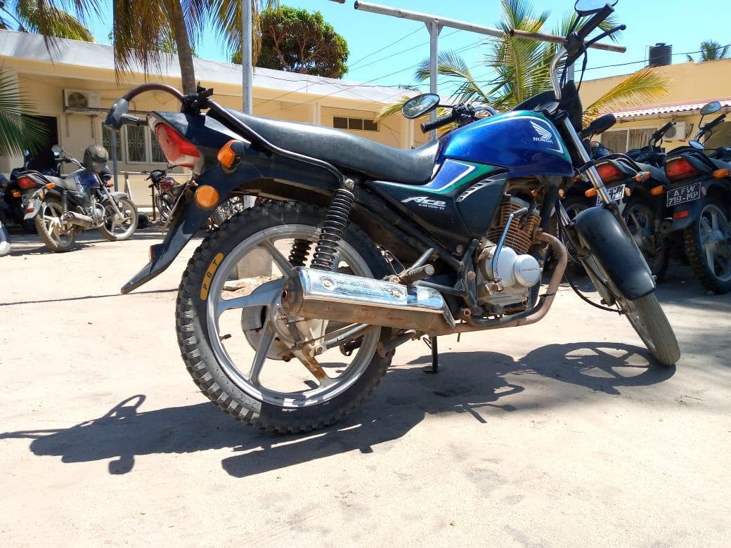 Honda CB125-D · — imagen 4