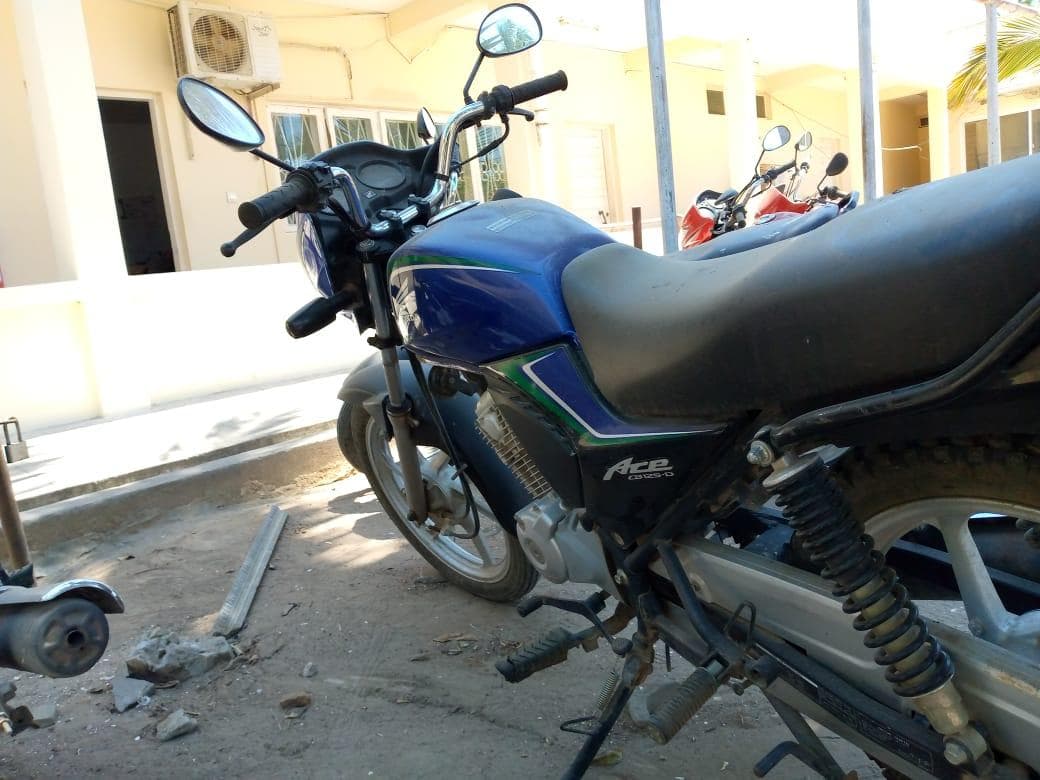 Honda CB125-D · — imagem 3