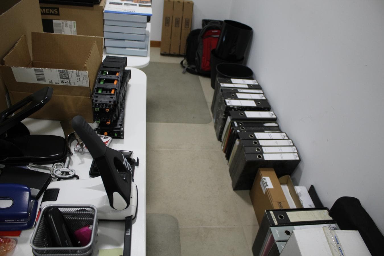 Material Diverso e Equipamento de Escritório — imagem 13