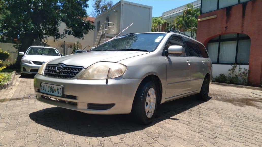 Toyota Fielder · — image 1