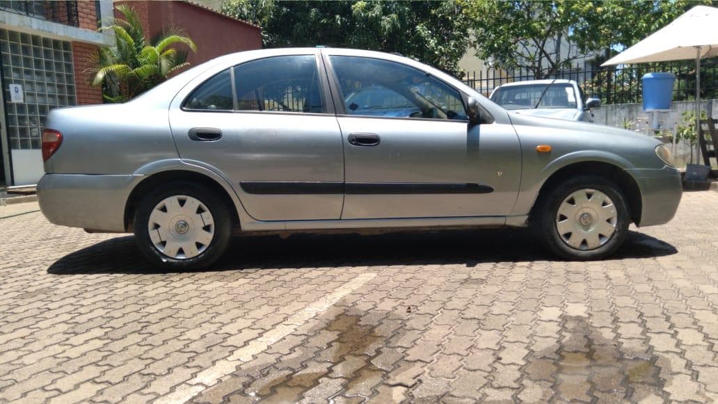 Nissan Almera · — imagen 2