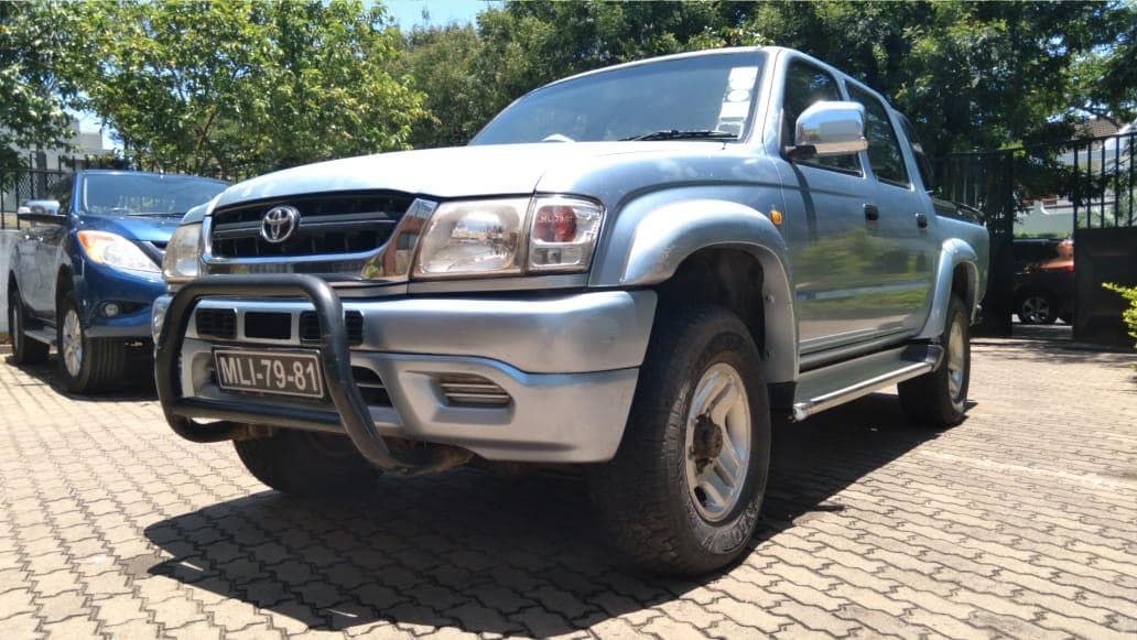 Toyota Hilux · — image 13