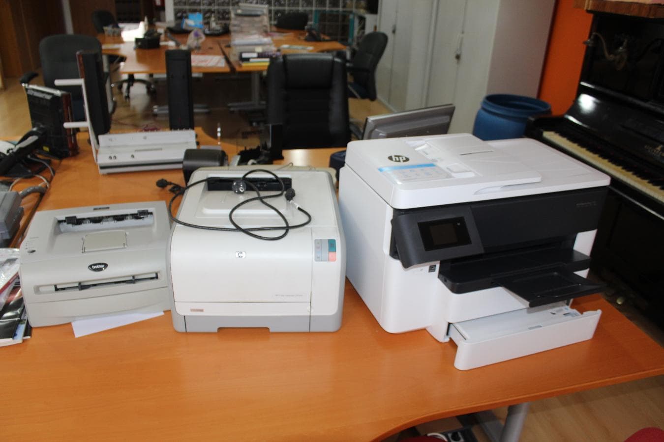 Equipamento de Escritório e Diverso — imagem 6