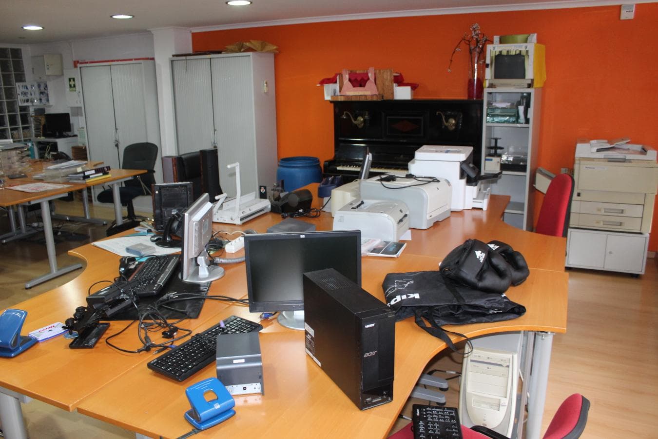 Equipamento de Escritório e Diverso — imagem 20