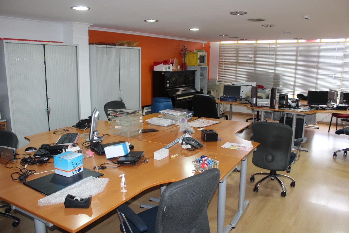Equipamento de Escritório e Diverso — imagem 2