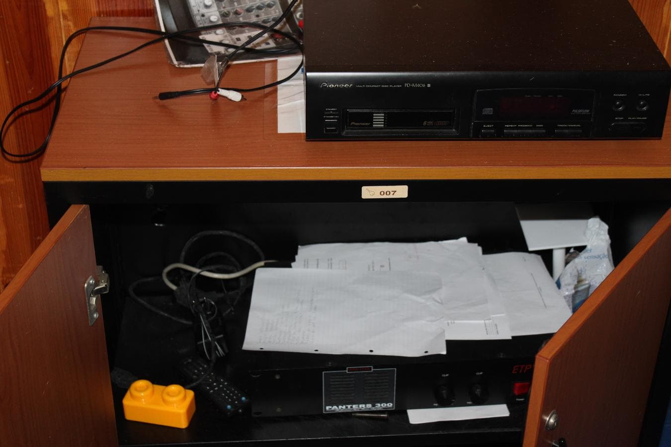Equipamento de Escritório e Diverso — imagem 14