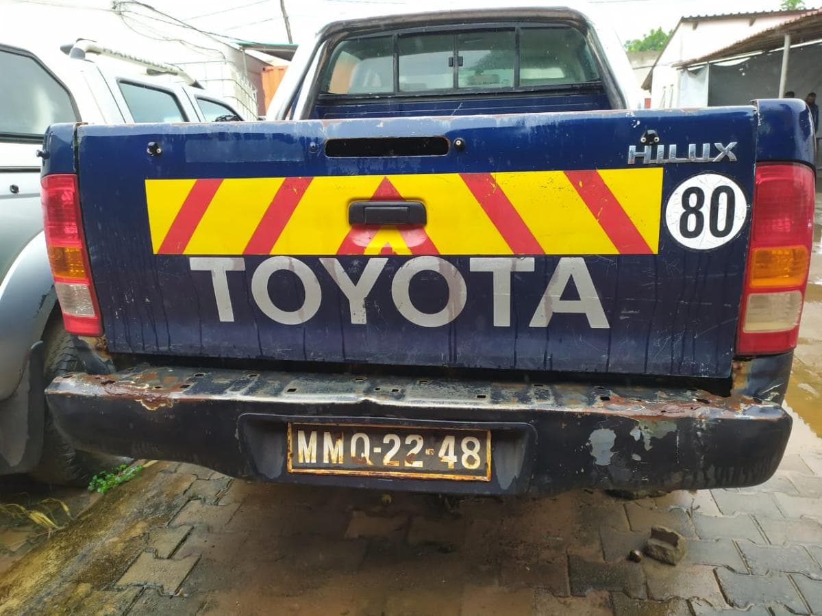 Toyota Hilux · — image 4