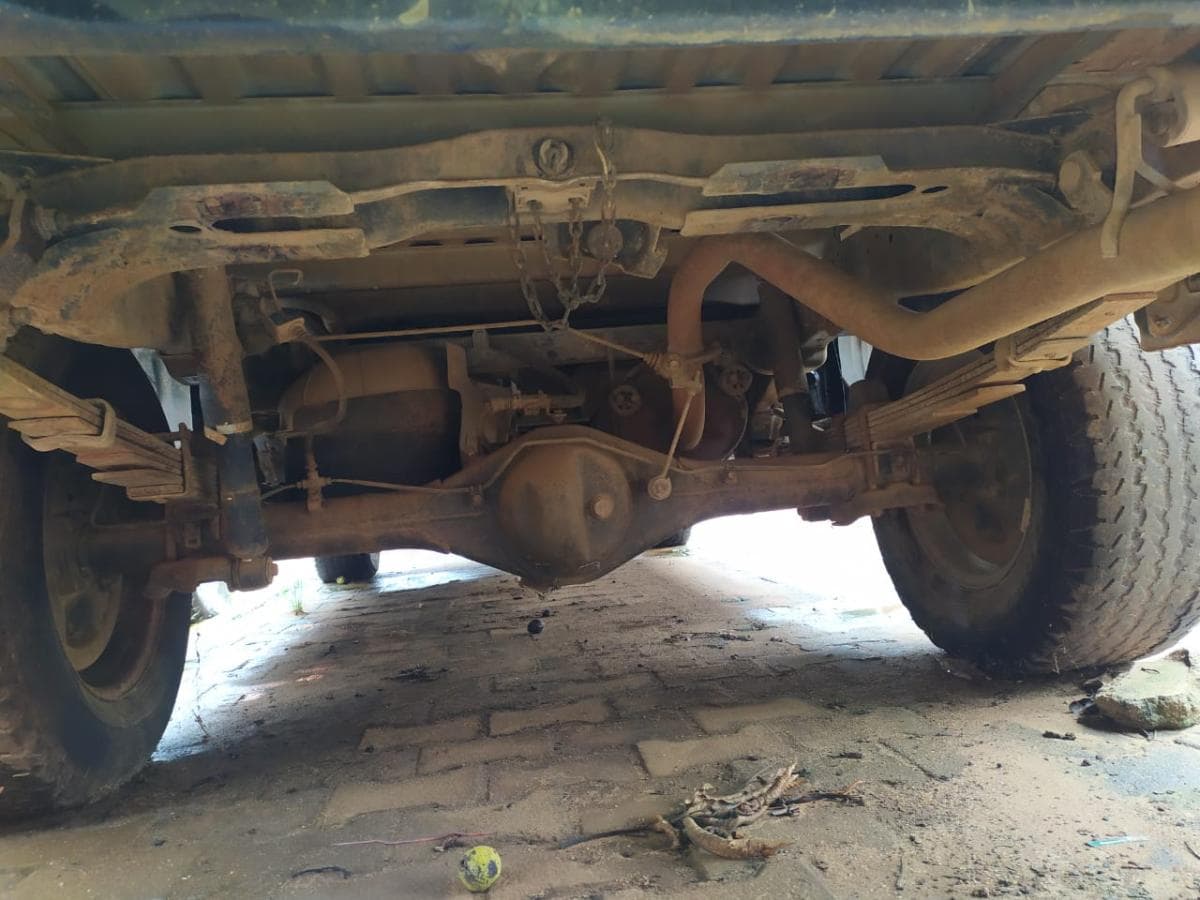 Toyota Hilux · — image 10