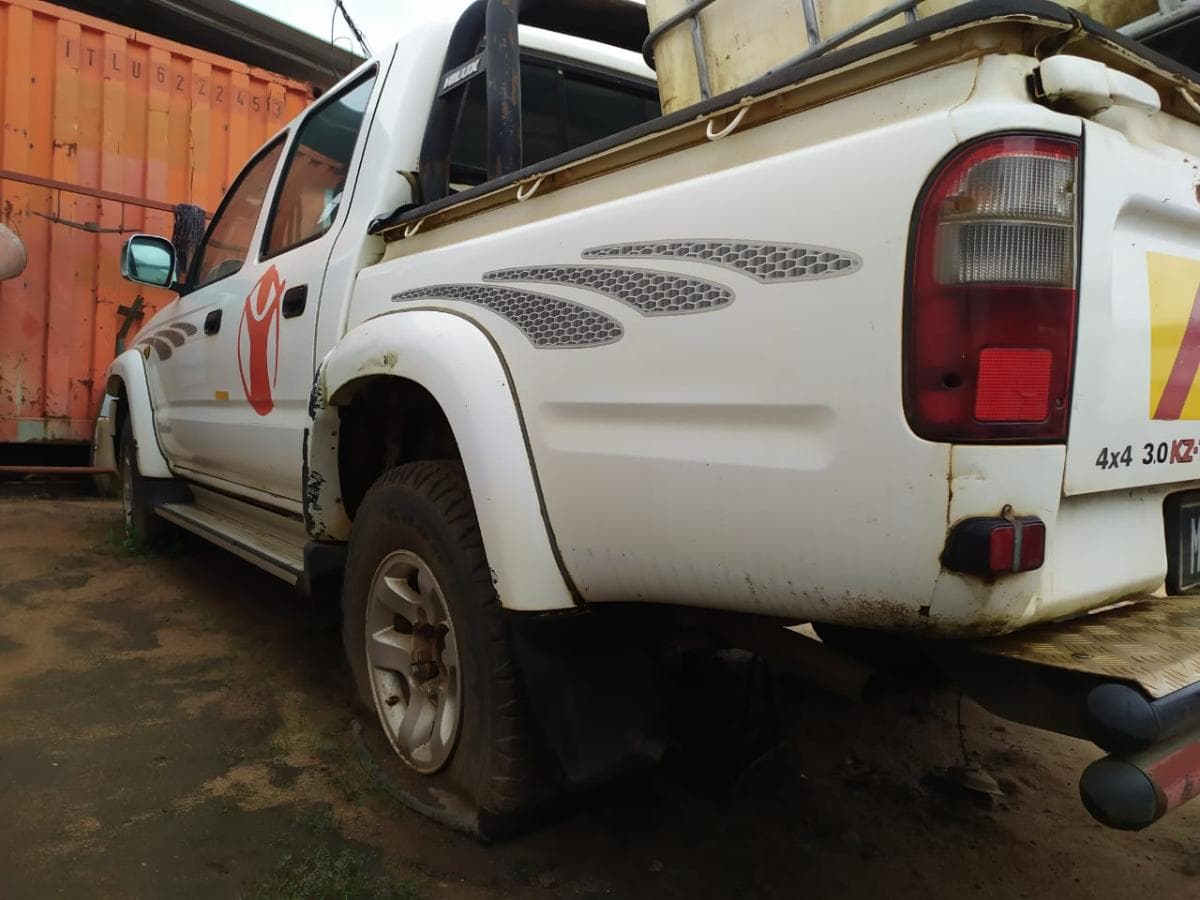 Toyota Hilux  · — imagem 23