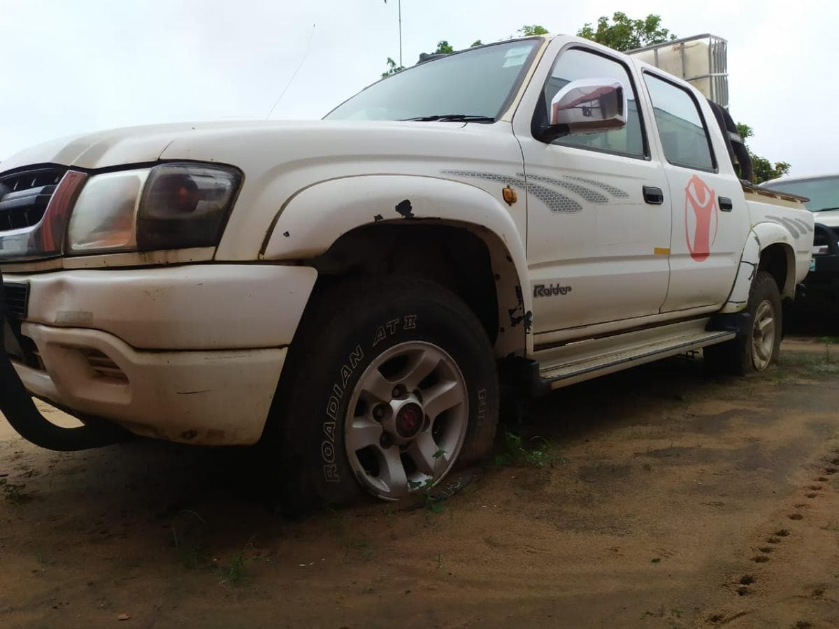 Toyota Hilux  · — imagem 24