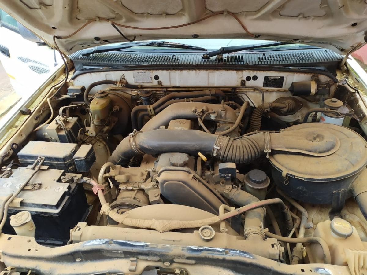 Toyota Hilux  · — imagem 28