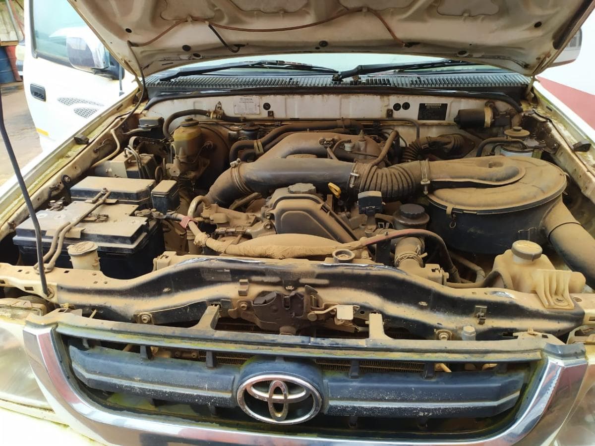 Toyota Hilux  · — imagem 30
