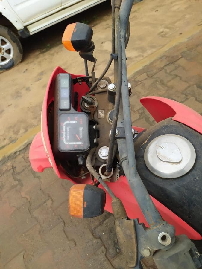 Honda XL · — imagem 2