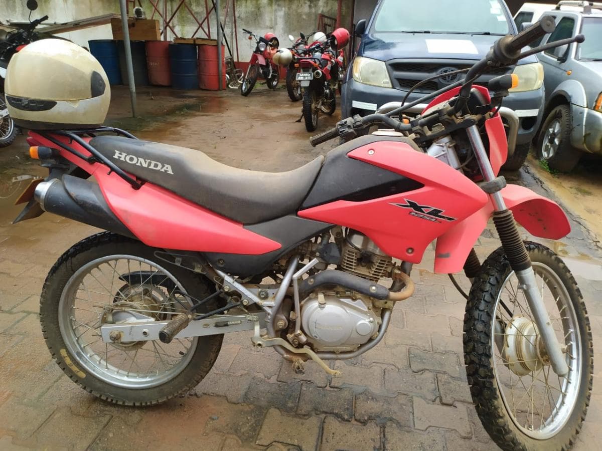 Honda XL · — imagem 3