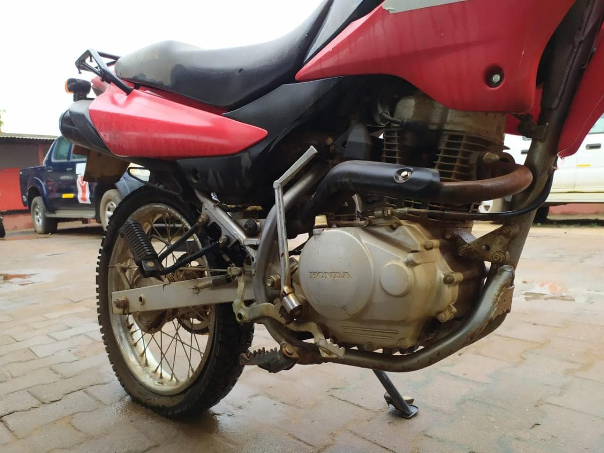 Honda XL · — imagem 8