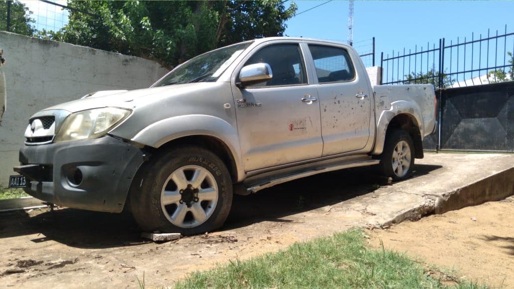 TOYOTA HILUX D4D · — imagen 2