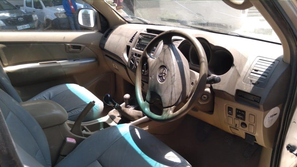 TOYOTA HILUX D4D · — imagen 10