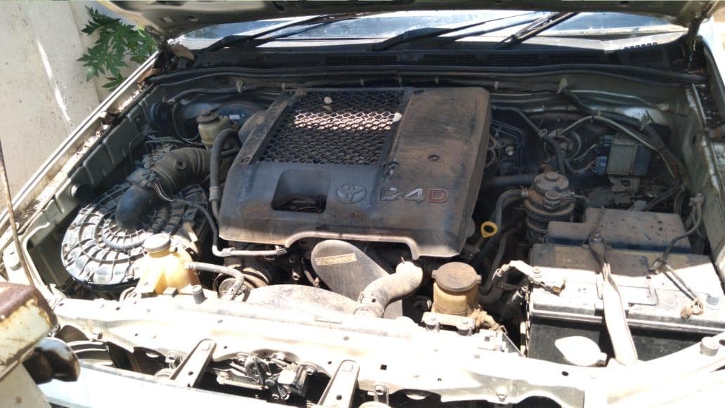 TOYOTA HILUX D4D · — imagen 13
