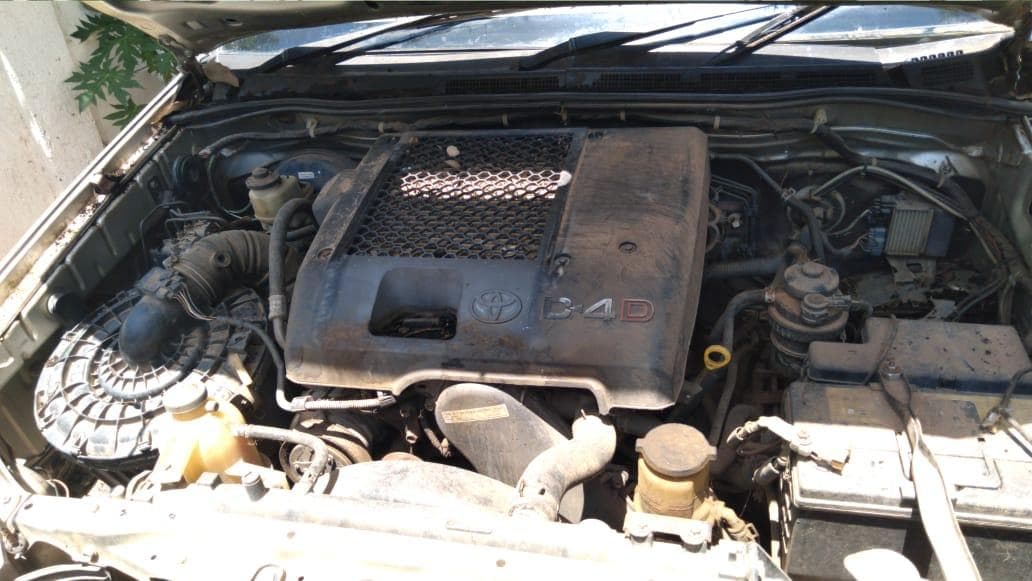TOYOTA HILUX D4D · — imagen 14