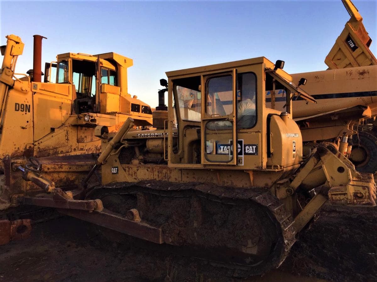 Bulldozer Cat D6C — imagem 1