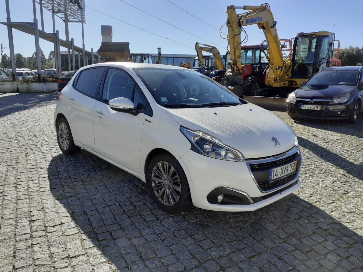 Peugeot 208 · Ano 2019 — image 1