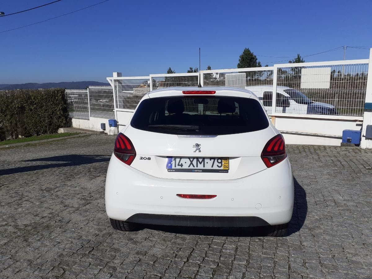 Peugeot 208 · Ano 2019 — image 5