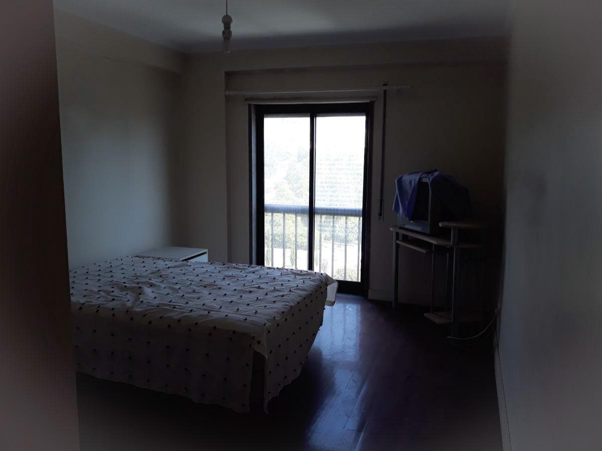 Apartamento T3 + 2 Lugares de Estacionamento + Arrecadação · Odivelas — image 7