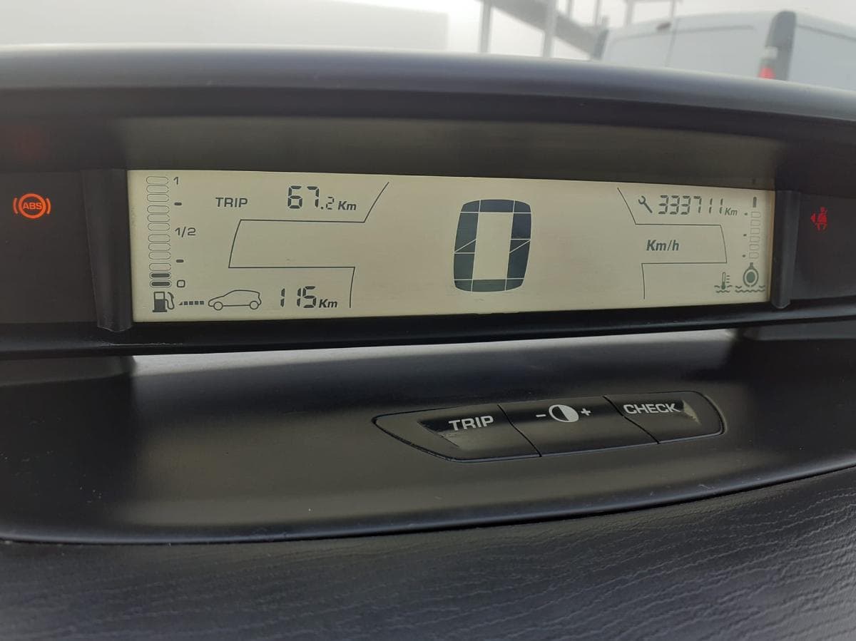 Citroën C4 · Ano 2006 — image 11