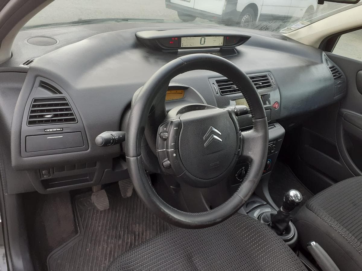 Citroën C4 · Ano 2006 — image 10