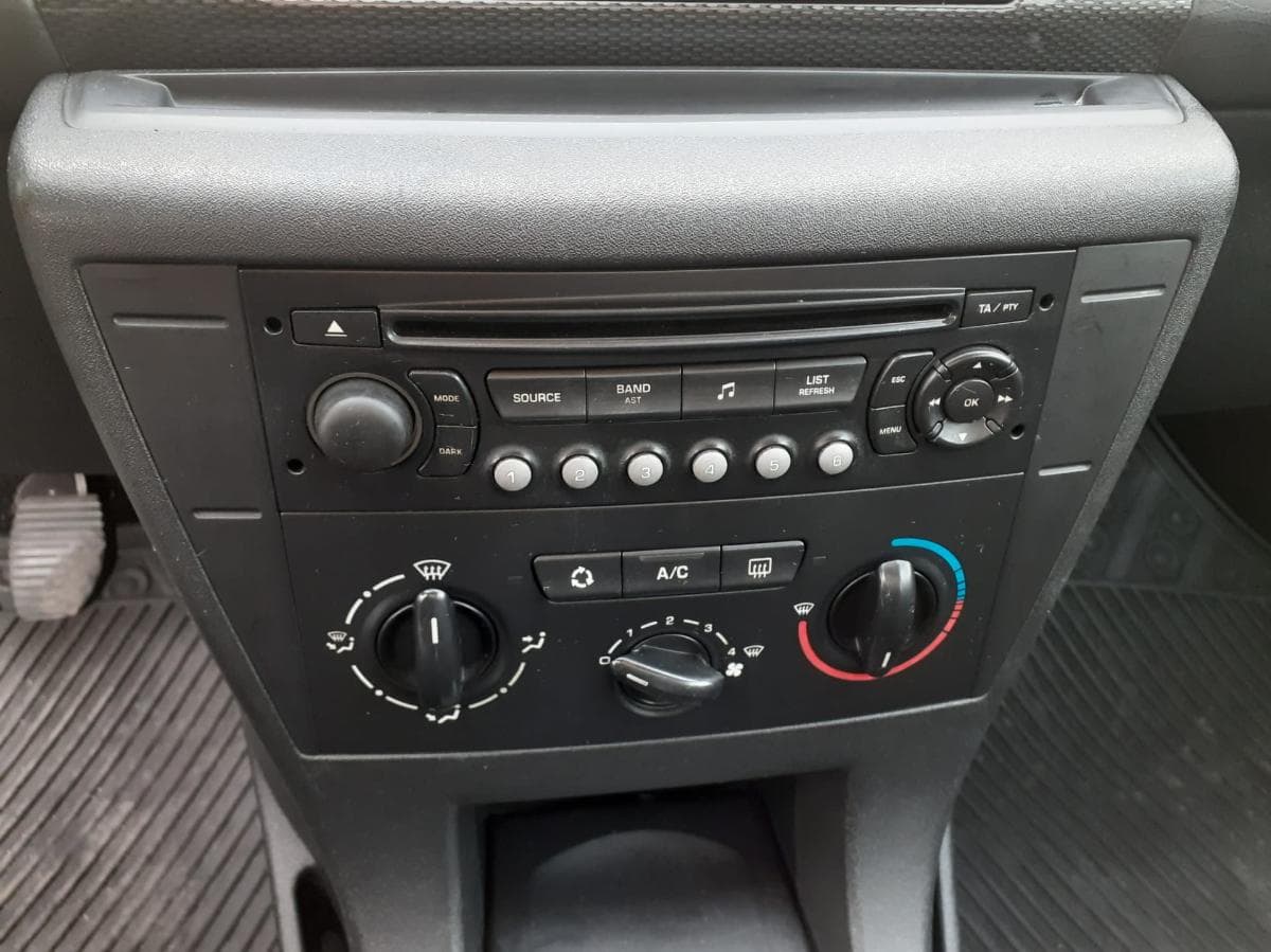 Citroën C4 · Ano 2006 — image 13