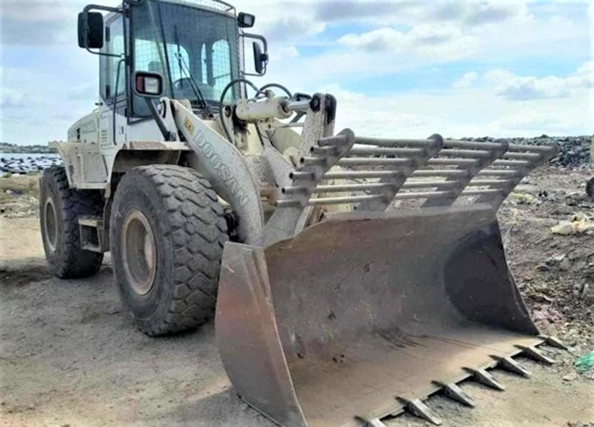 Pá carregadora DOOSAN