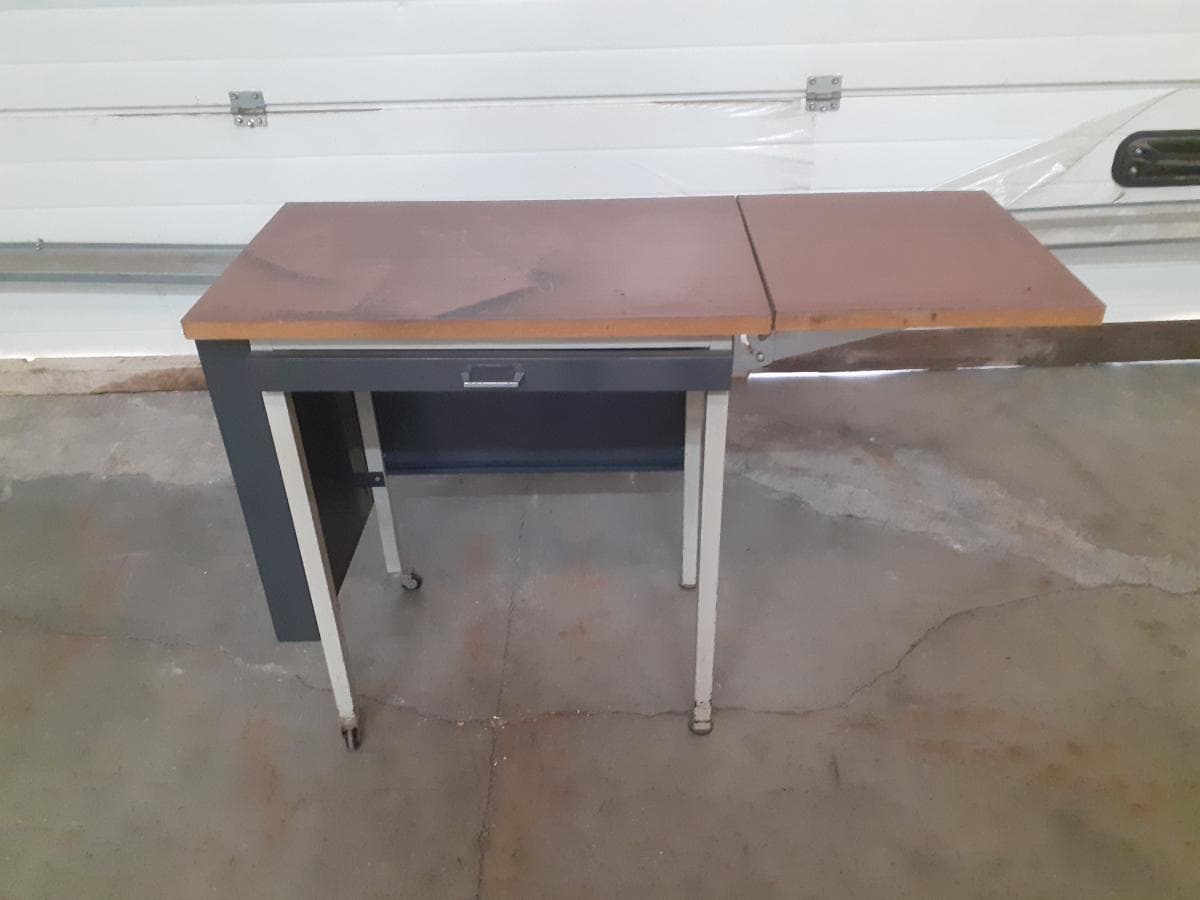 Mesa de apoio — imagem 2