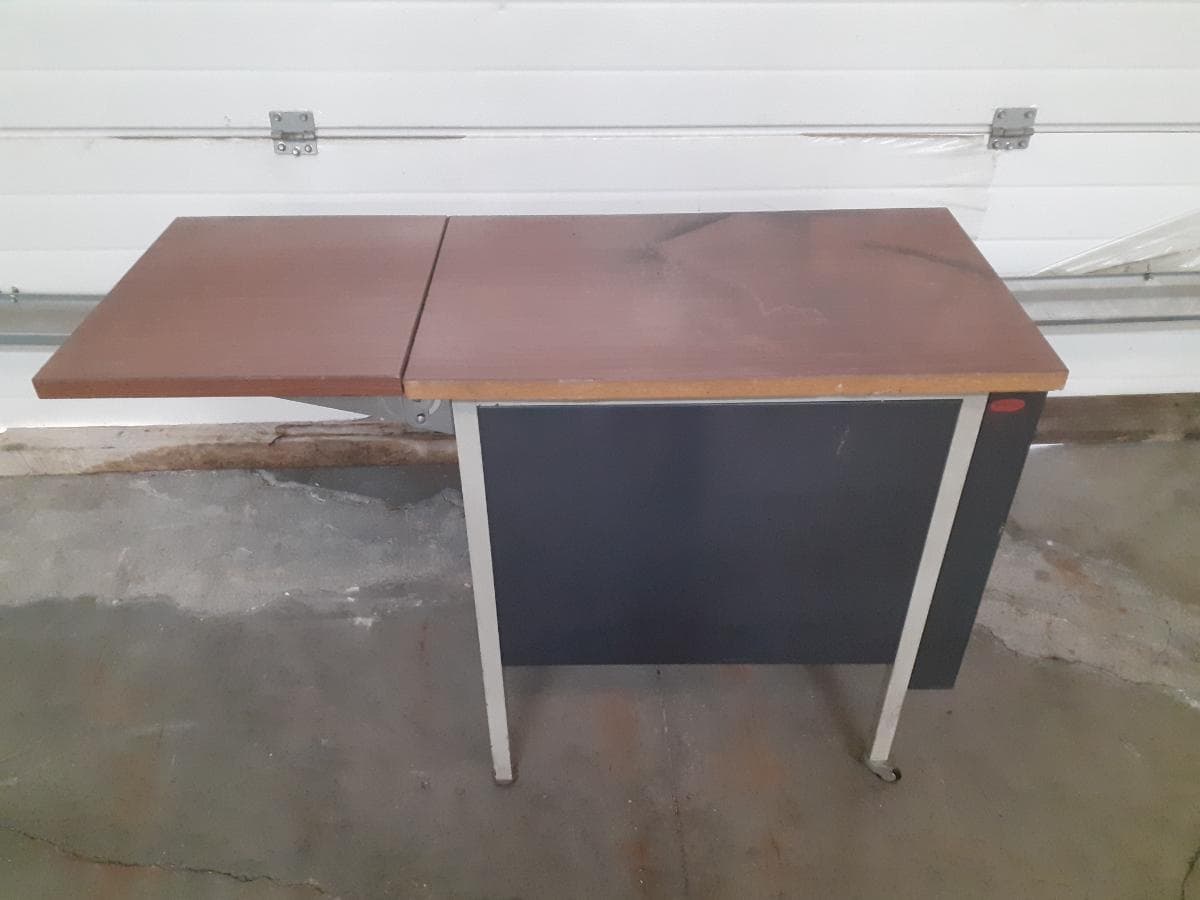 Mesa de apoio — imagem 3