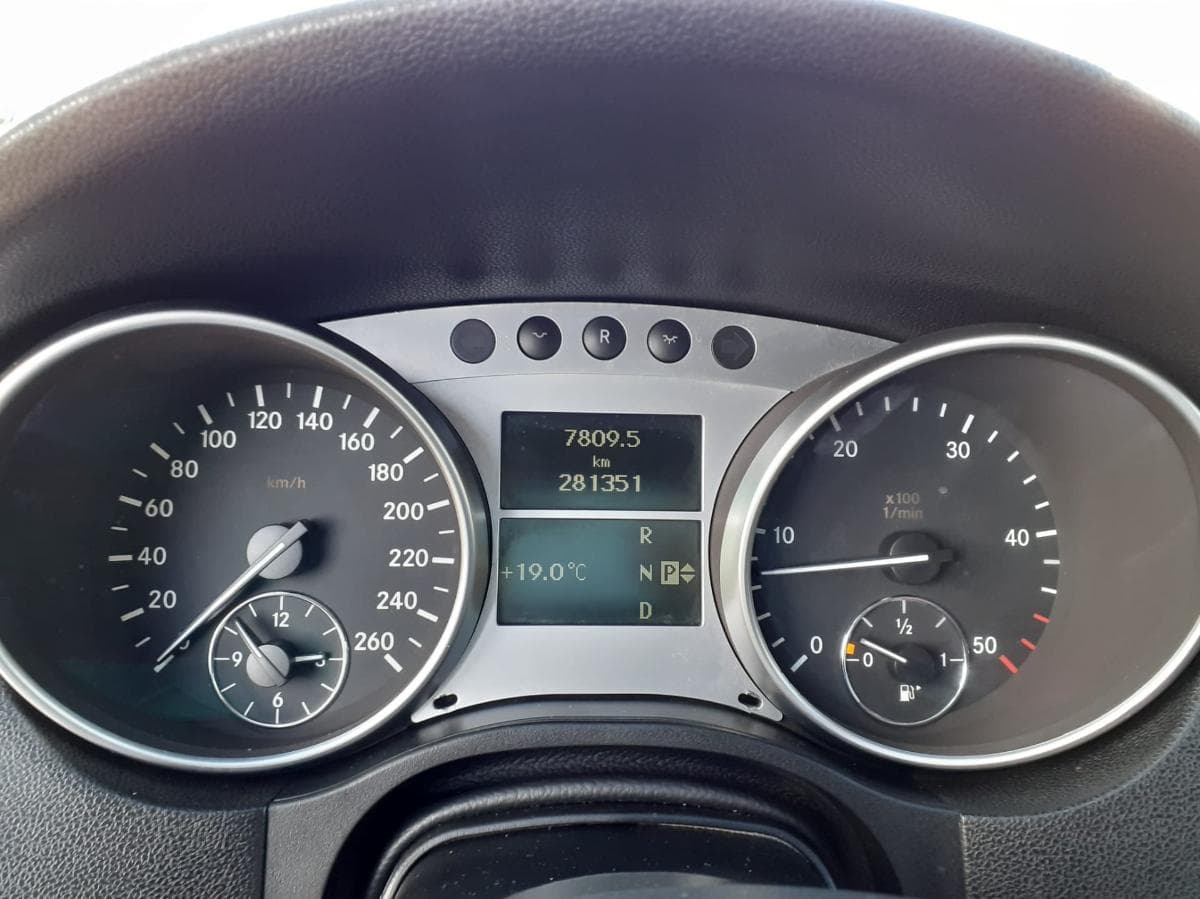 Mercedes-Benz ML 320 CDI · Ano 2006 — imagem 13