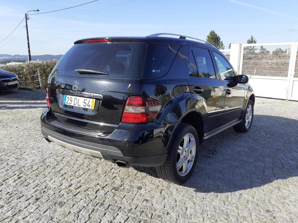 Mercedes-Benz ML 320 CDI · Ano 2006 — imagem 6