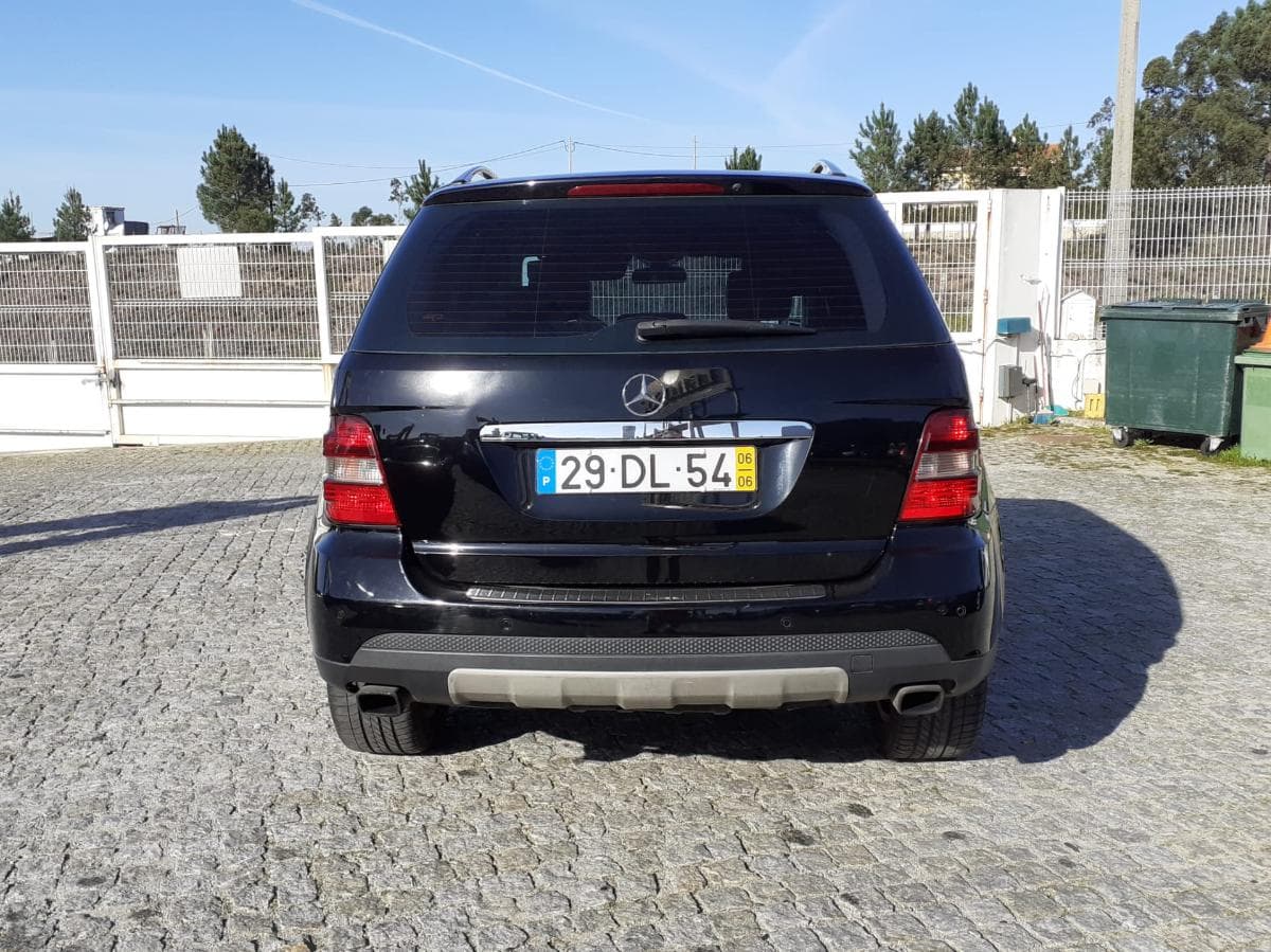 Mercedes-Benz ML 320 CDI · Ano 2006 — imagem 5