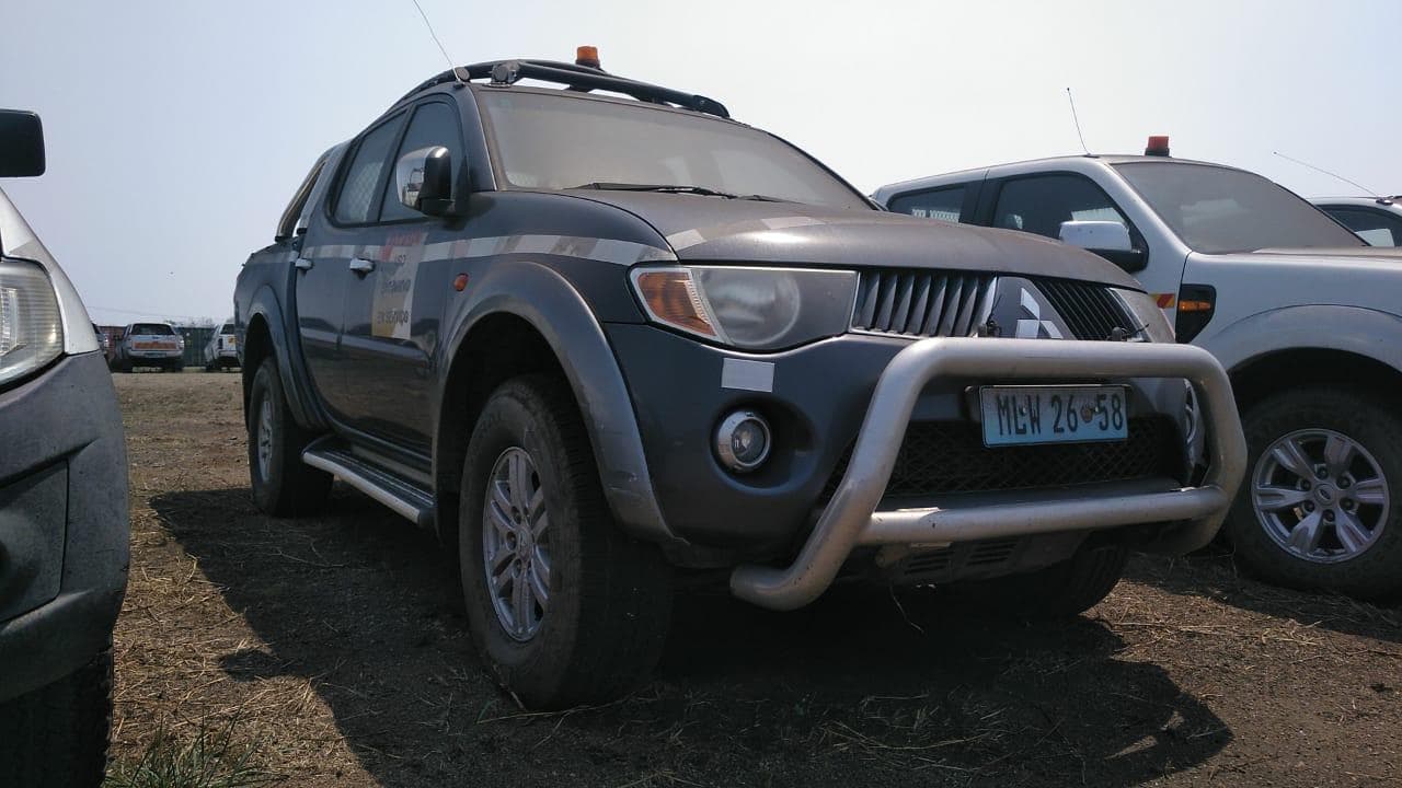 Mitsubishi L200 · — image 4