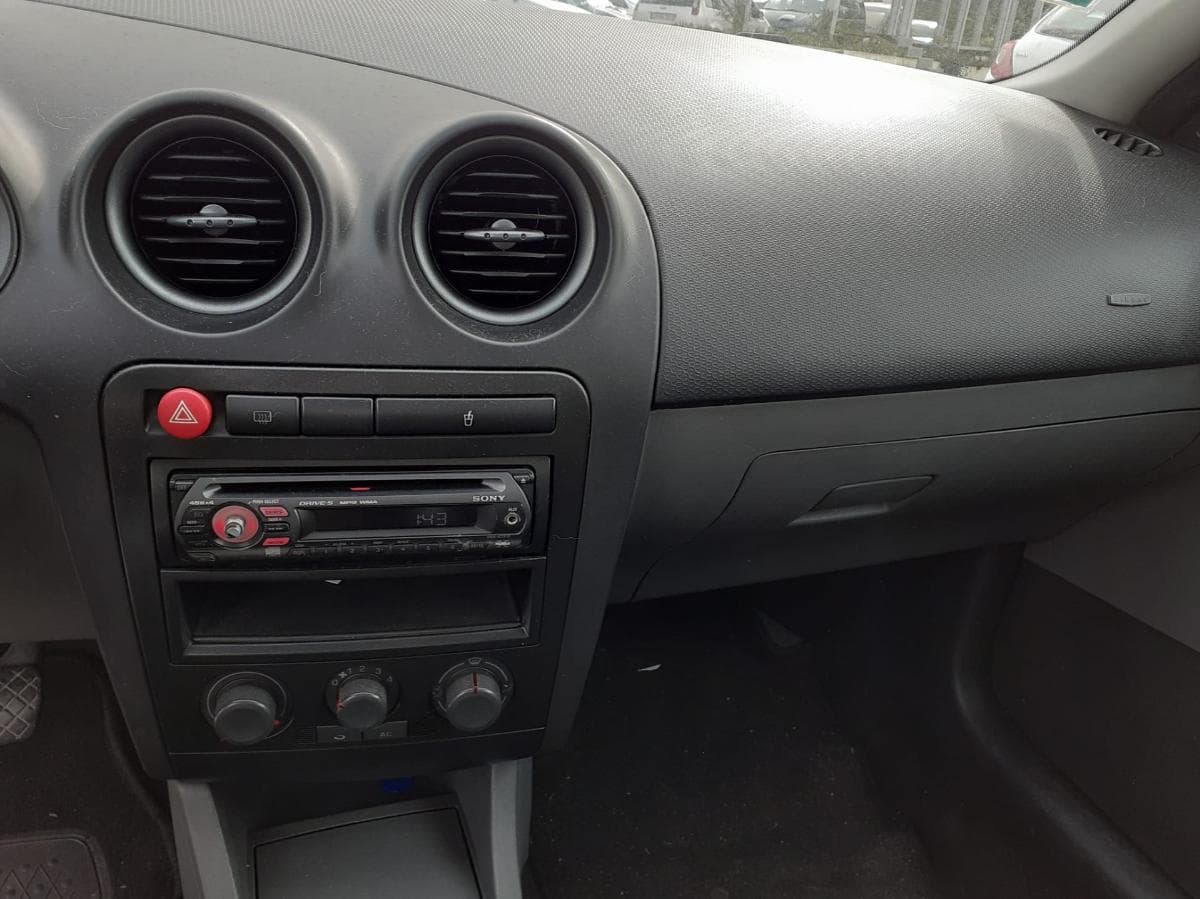 Seat Ibiza — image 12