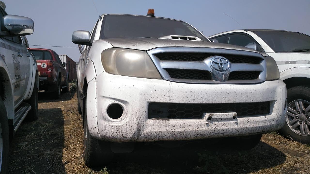 Toyota Hilux ·