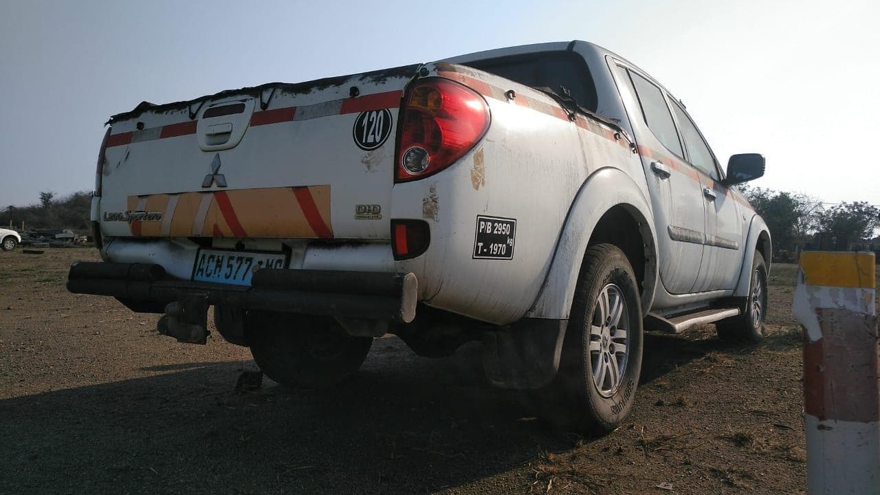 Mitsubishi L200 · — imagem 4