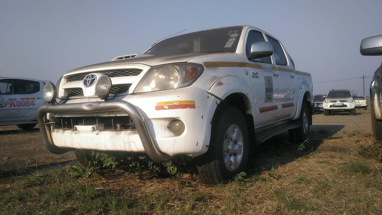 Toyota Hilux ·