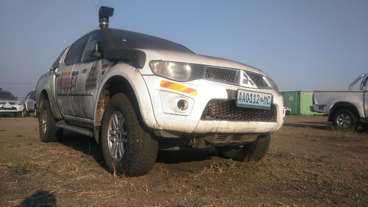 Mitsubishi L200 · — imagem 7