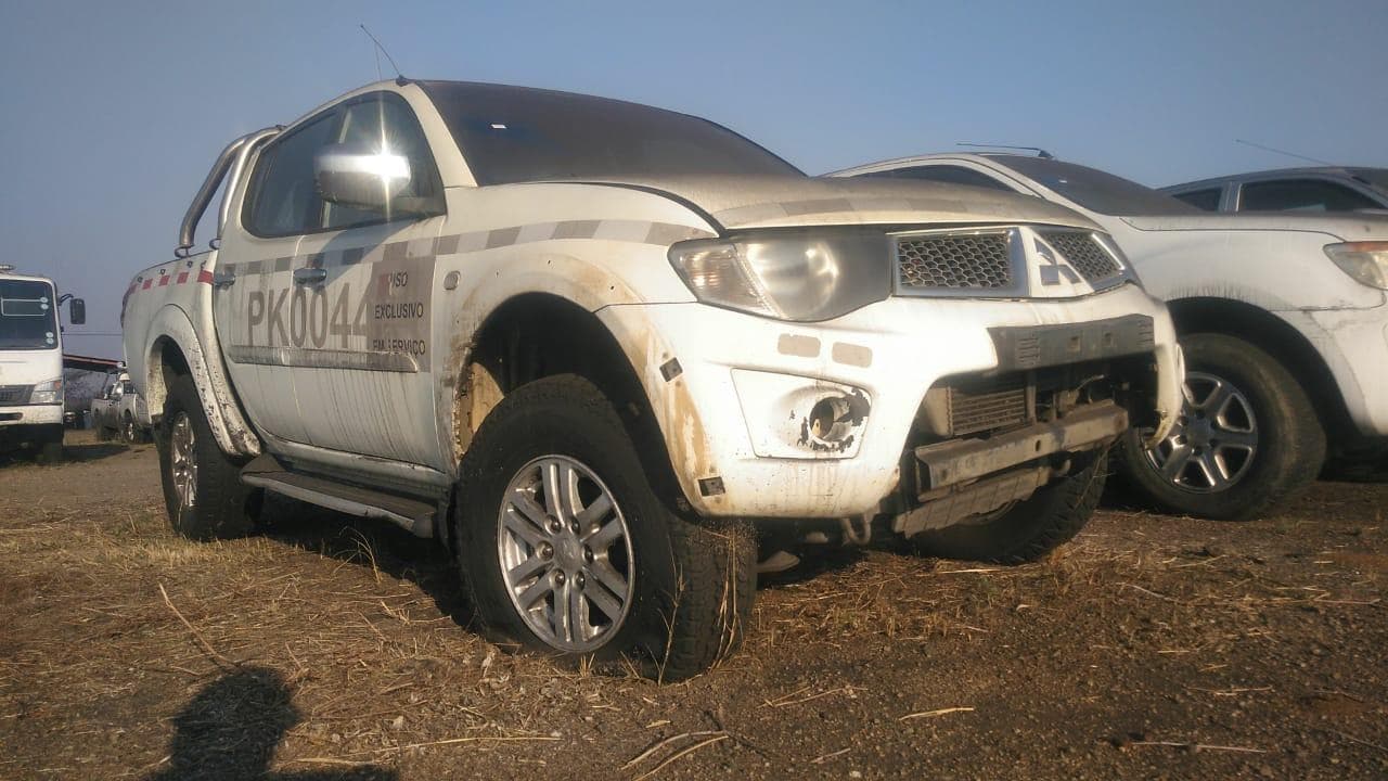 Mitsubishi L200 ·