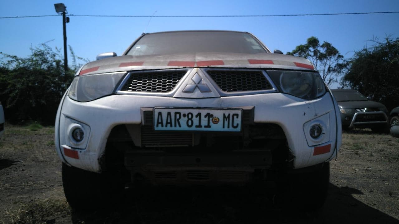 Mitsubishi L200 ·