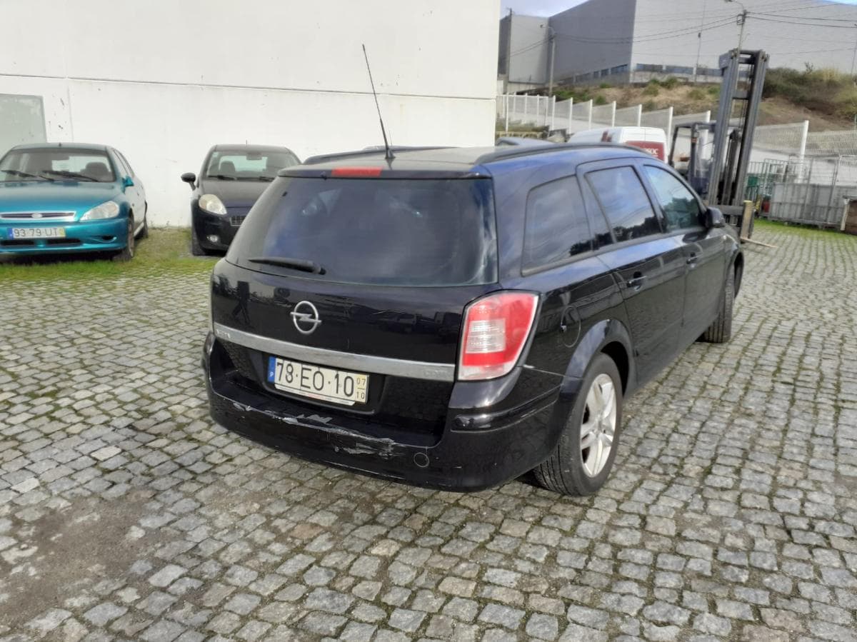 Opel Astra 1.3 CDTI — image 4